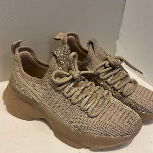 Elegant Tan Steve Madden sneakers for girls